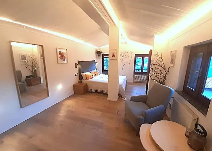 Panorama House With Big Terrace Dom wakacyjny Nesso