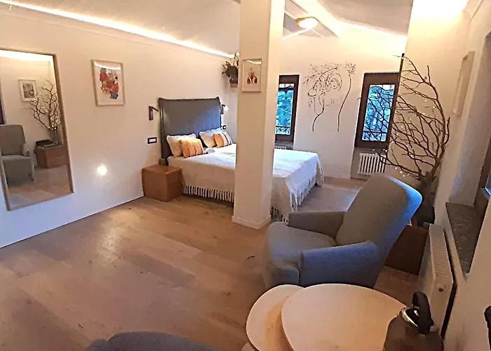 Dom wakacyjny Panorama House With Big Terrace Nesso
