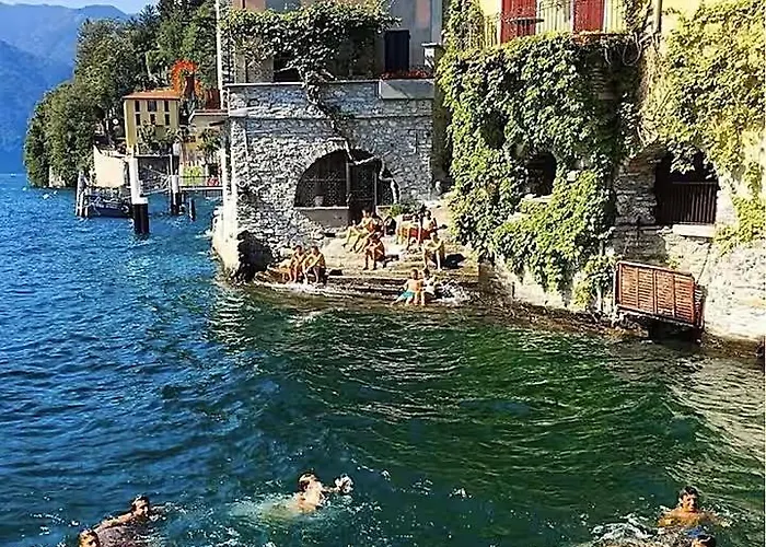 Vakantiehuis Panorama House With Big Terrace Nesso