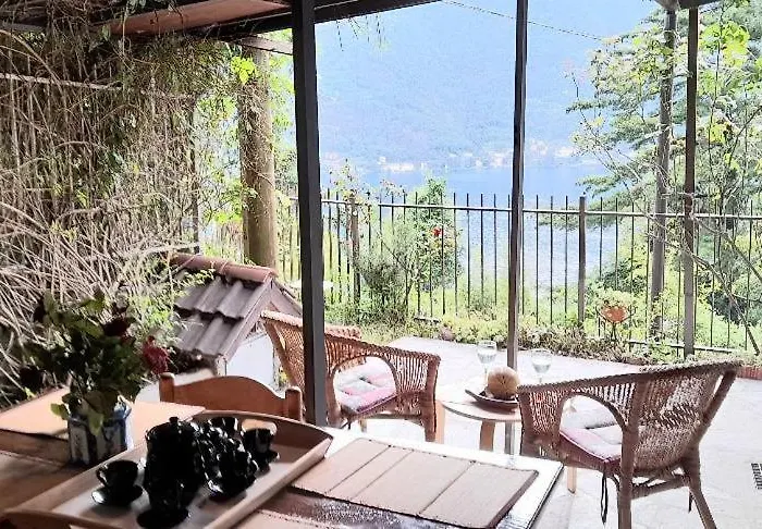Panorama House With Big Terrace Nesso